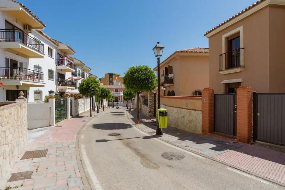 Habitacion En Casa Vacacional Fuengirola Bagian luar foto